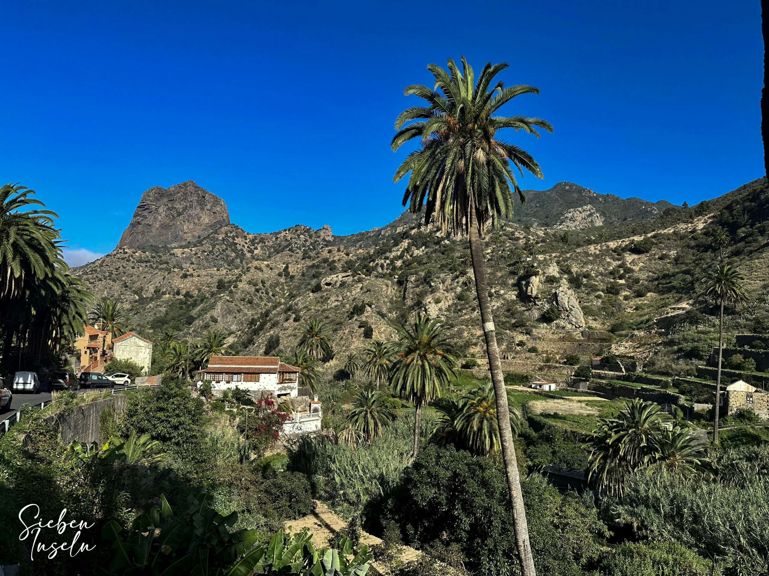 Blick auf Vallehermoso mit dem Roque Cano