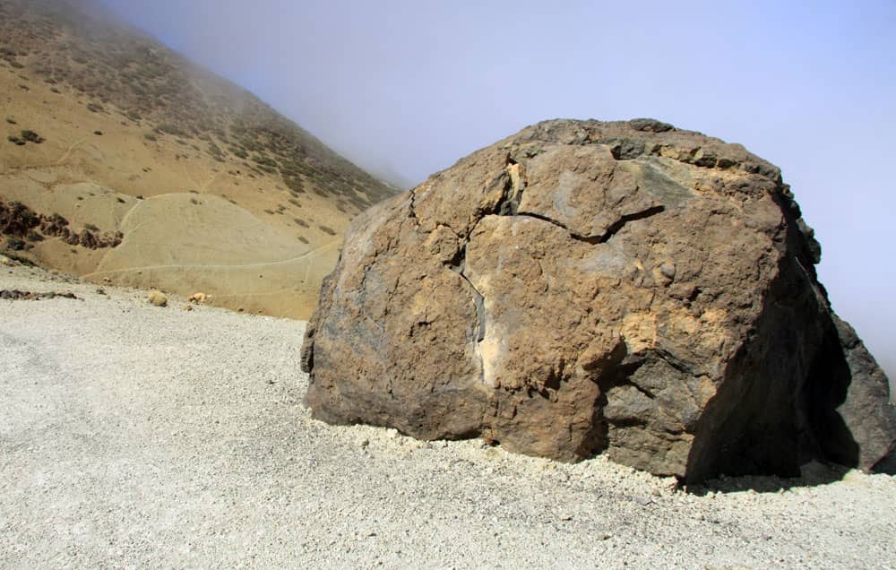 Un huevo del Teide en la Montaña Blanca.