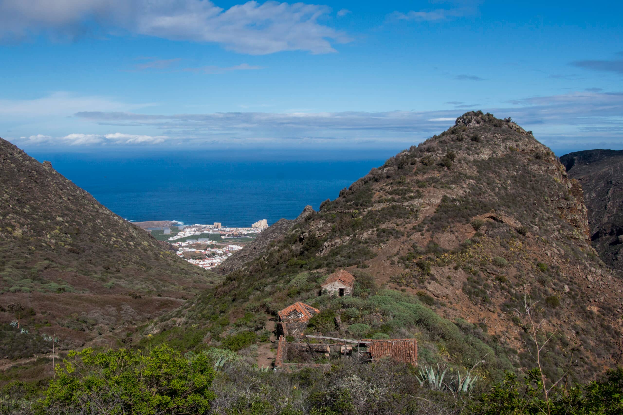 View of Las Moradas and the north coast near Los Silos