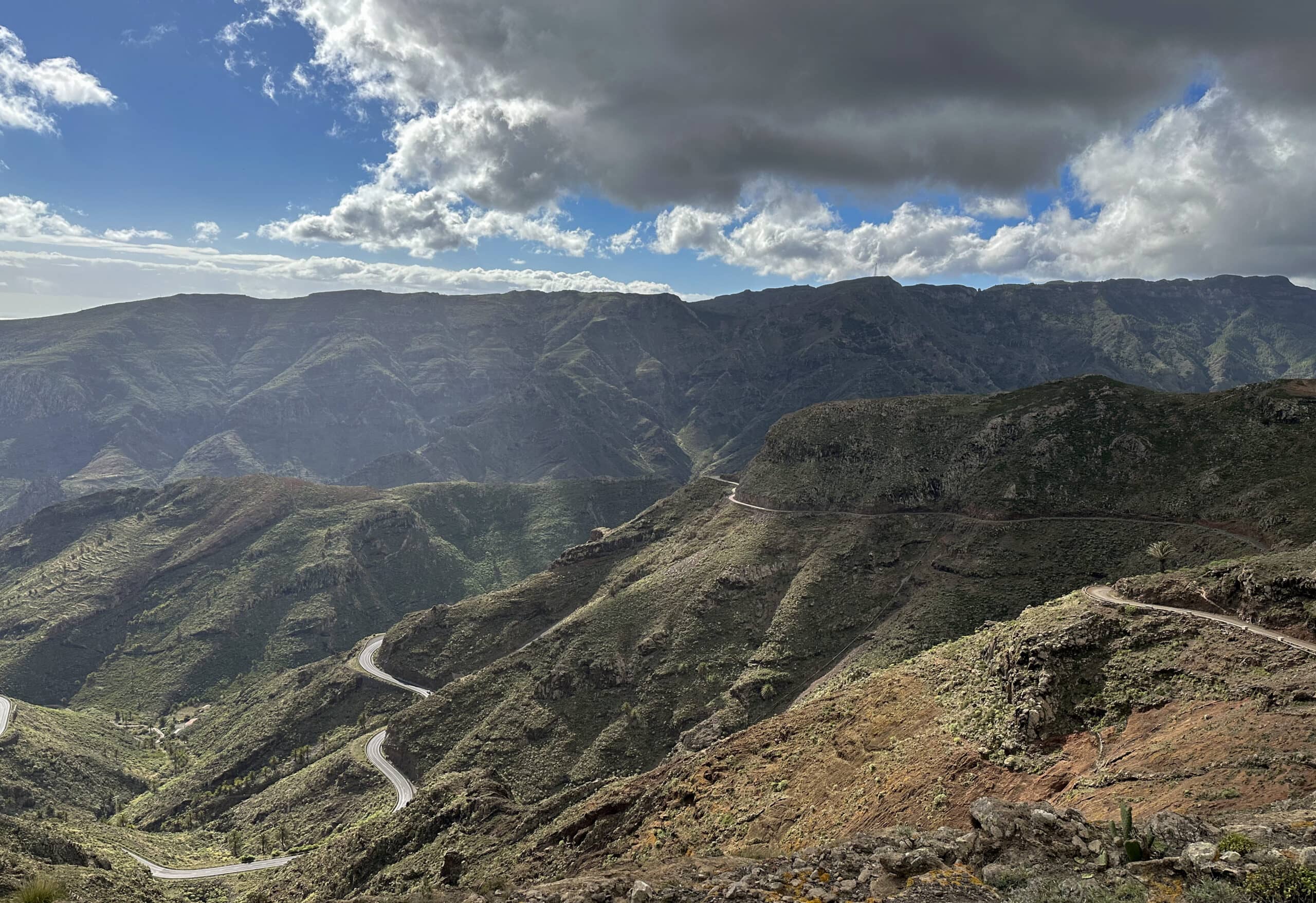 Blick vom Gratweg auf die GM-1