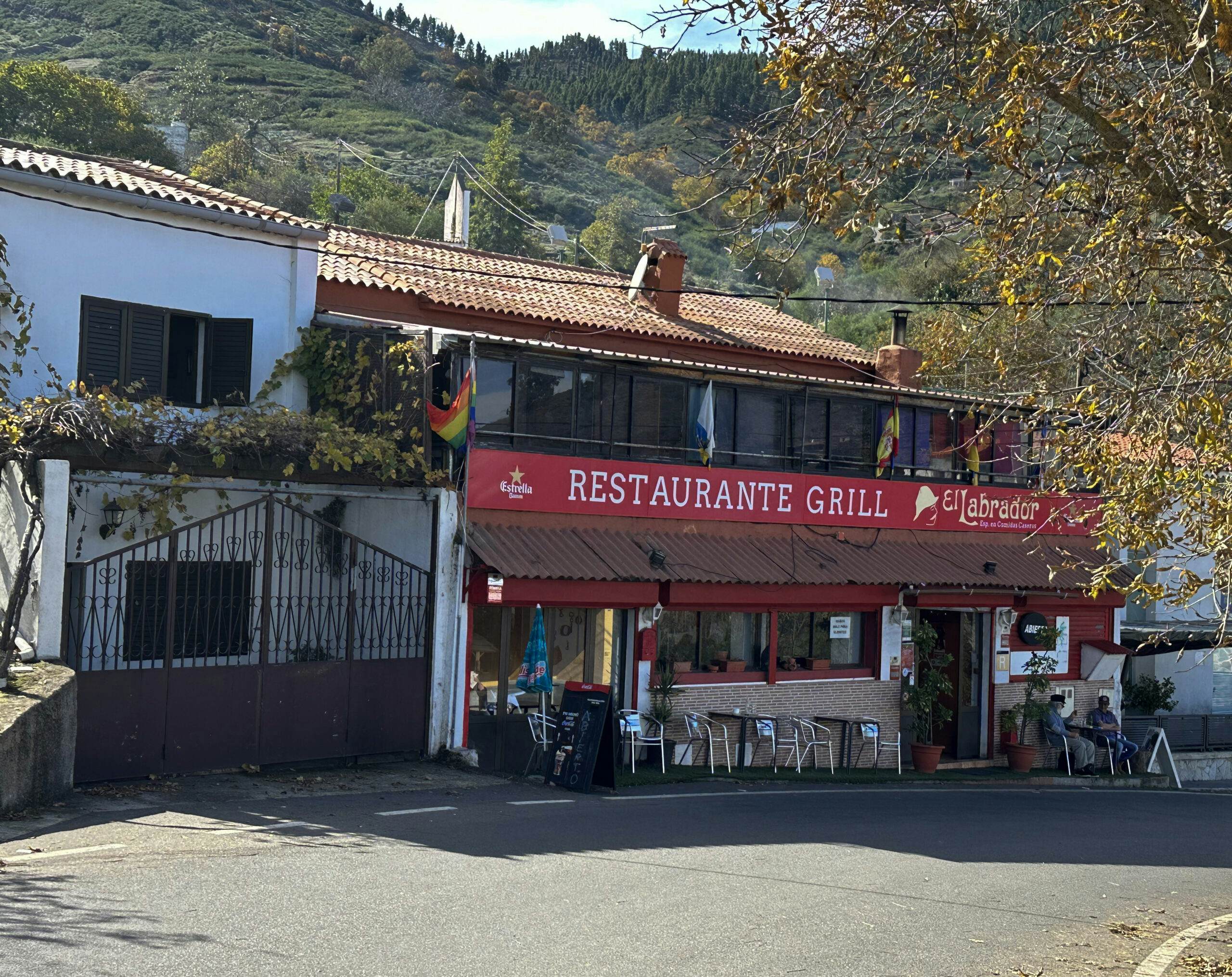 El Labrador restaurant on the GC-600 in Cueva Grande 