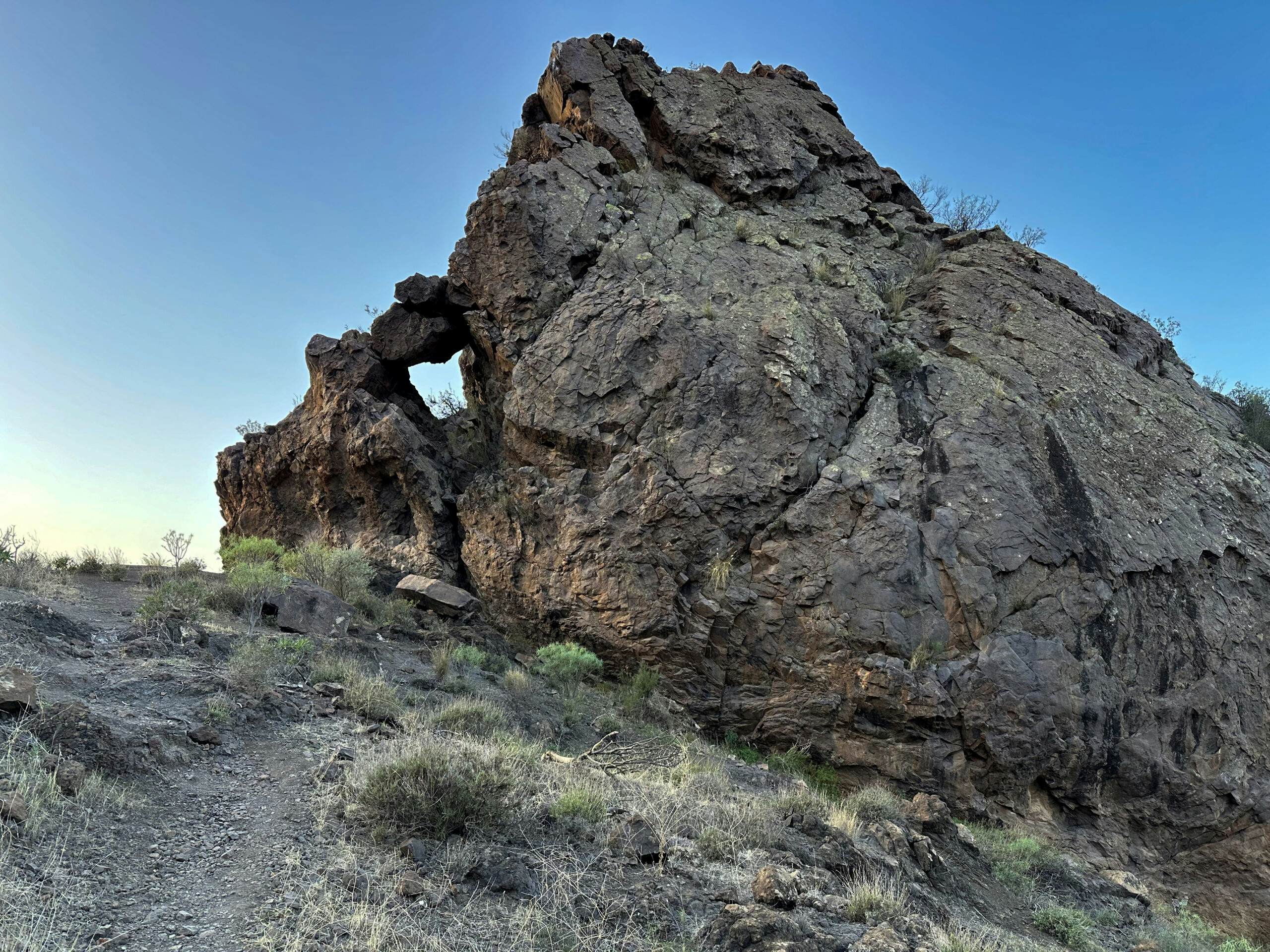 El Roque - Ascent path