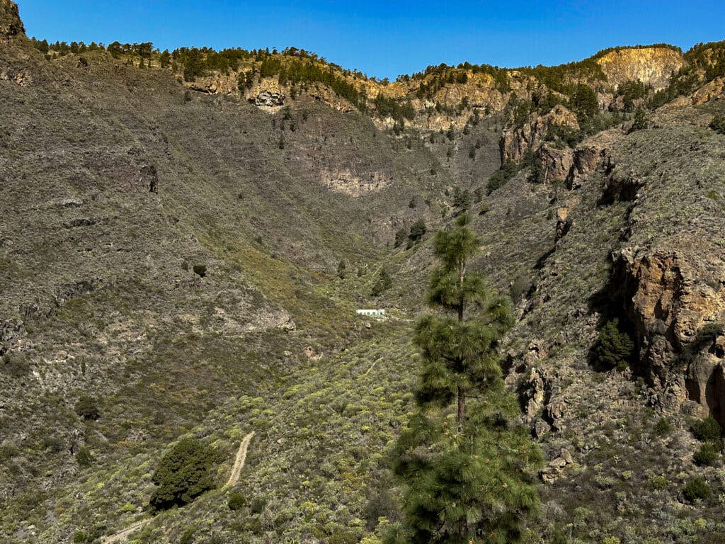 View from the hiking trail to the Galeria Tamadaya in the Barranco Tamadaya gorge