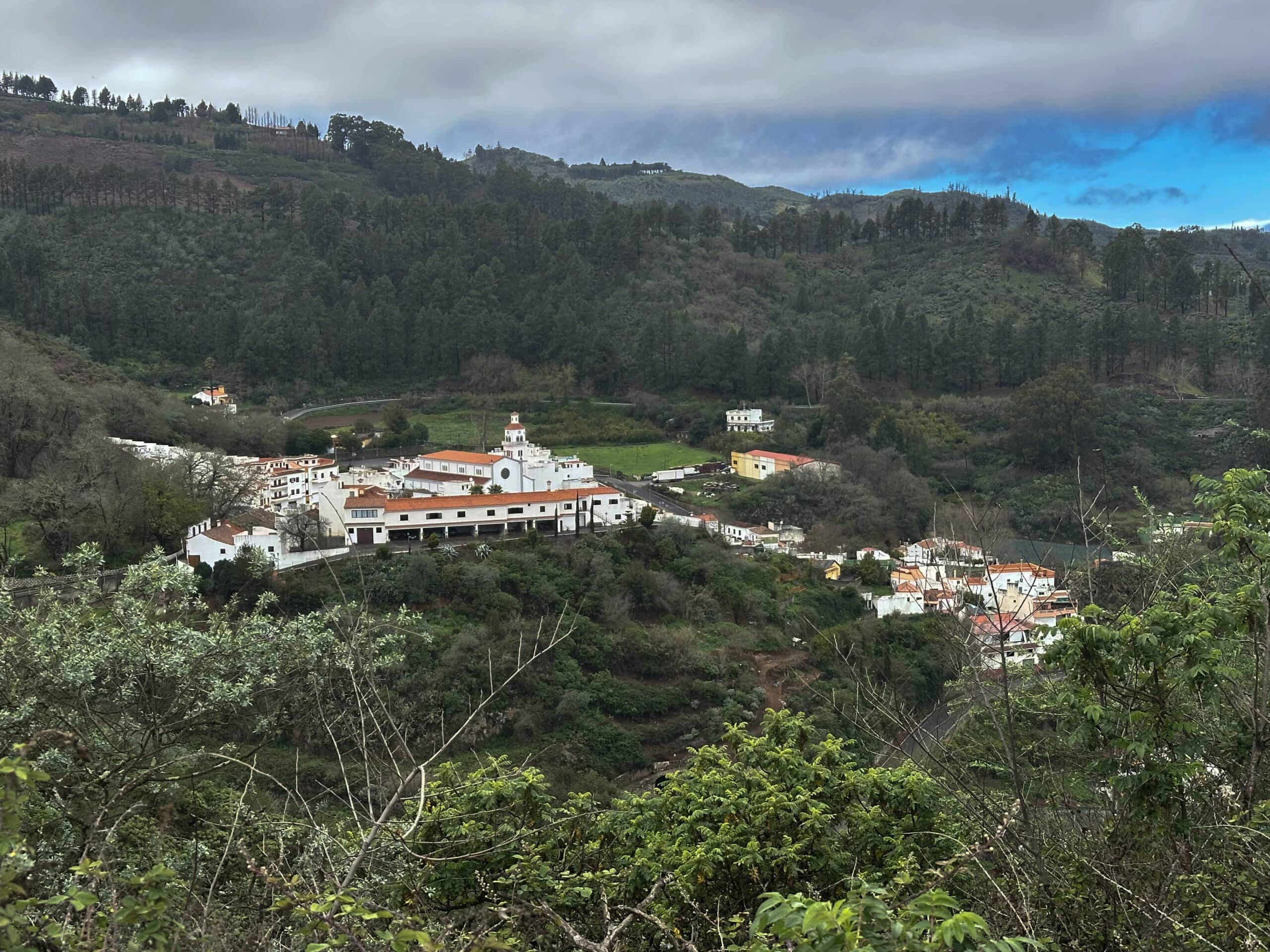 Vista desde la ruta de senderismo hacia Fontanales
