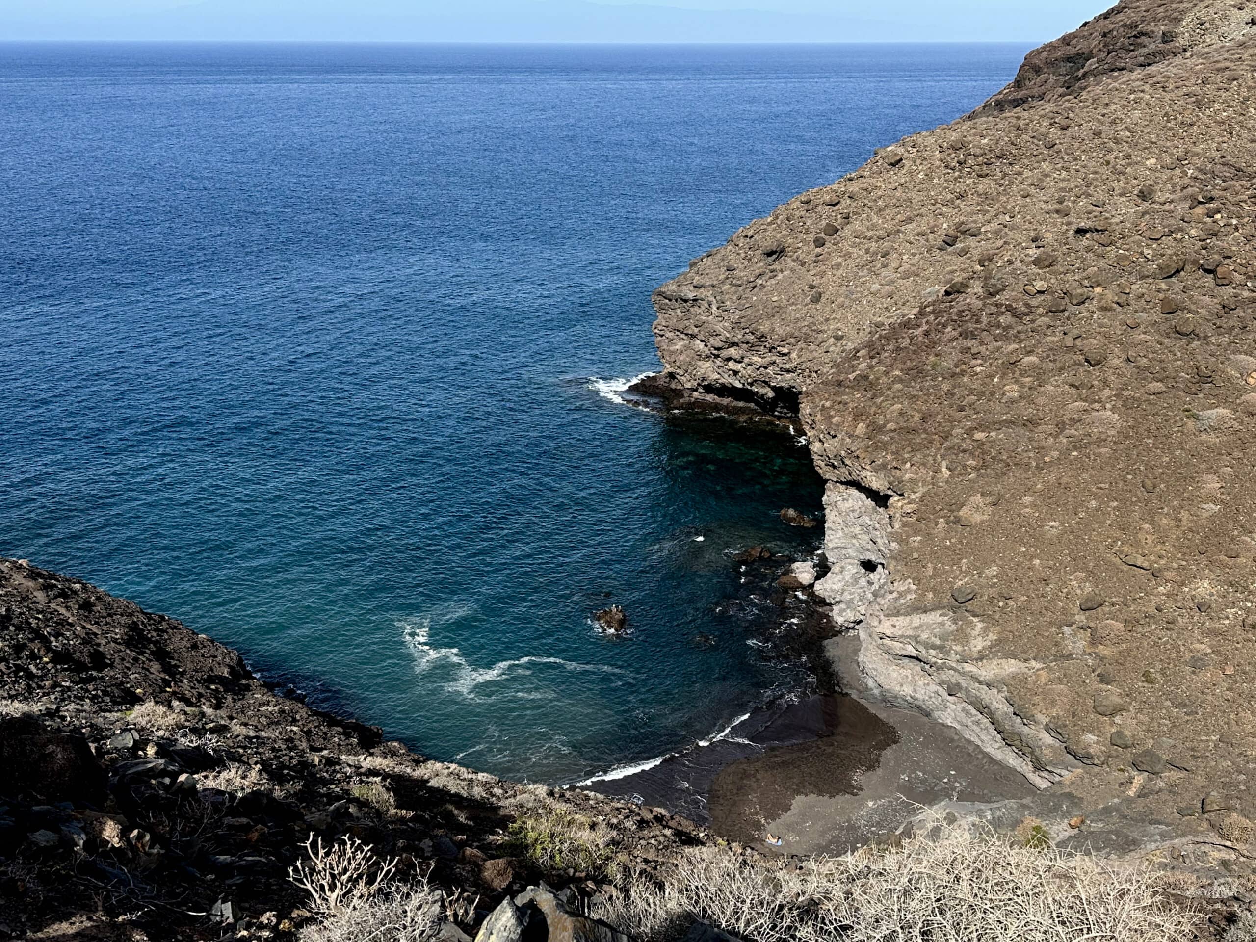 View from the hiking trail down into secluded coves, such as here at Playa El Puerto