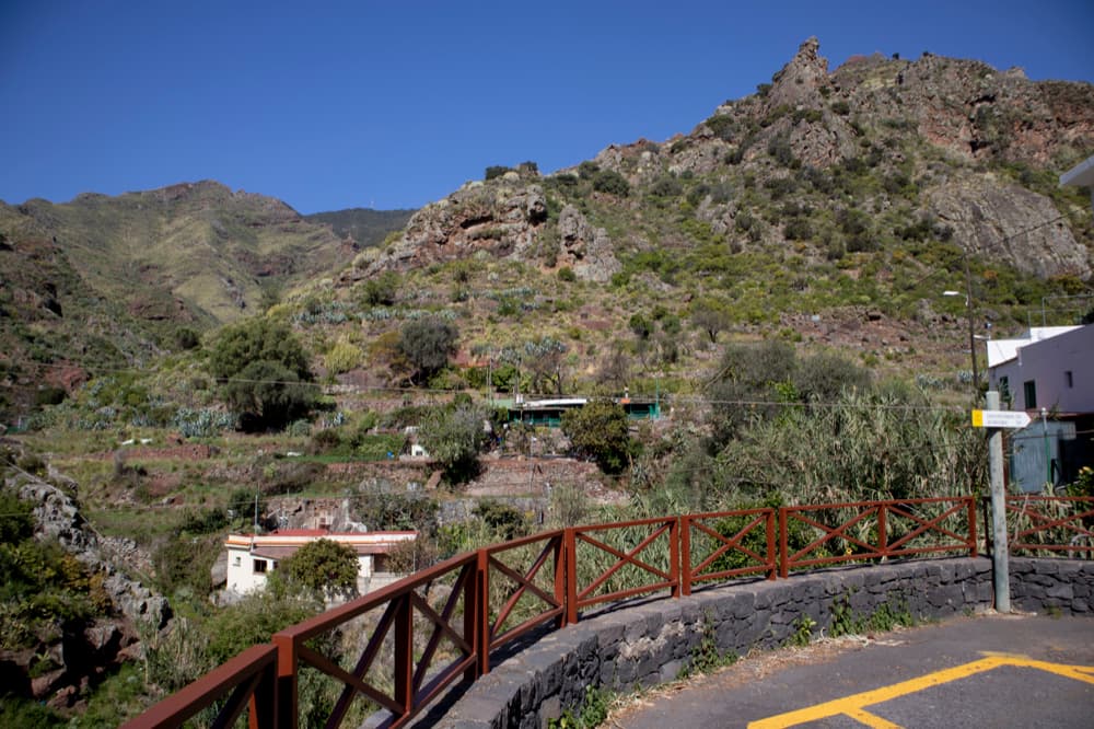 Mirador and end point of the road - Valle Brosque