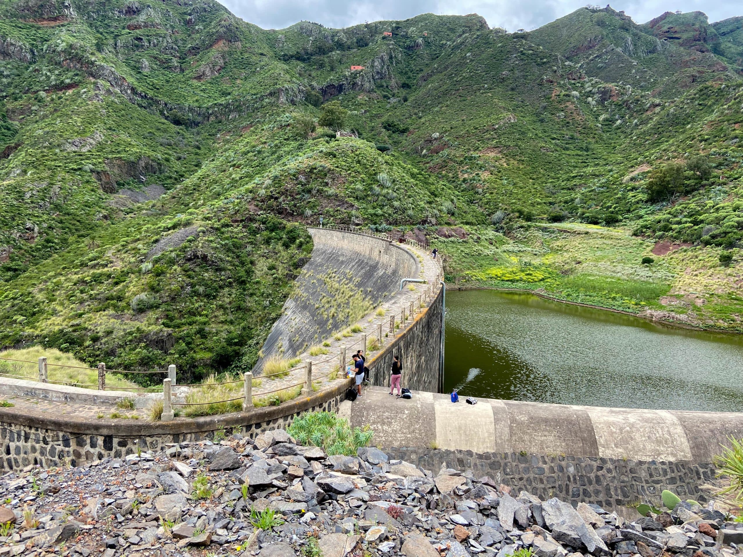 en el embalse de Tahodio