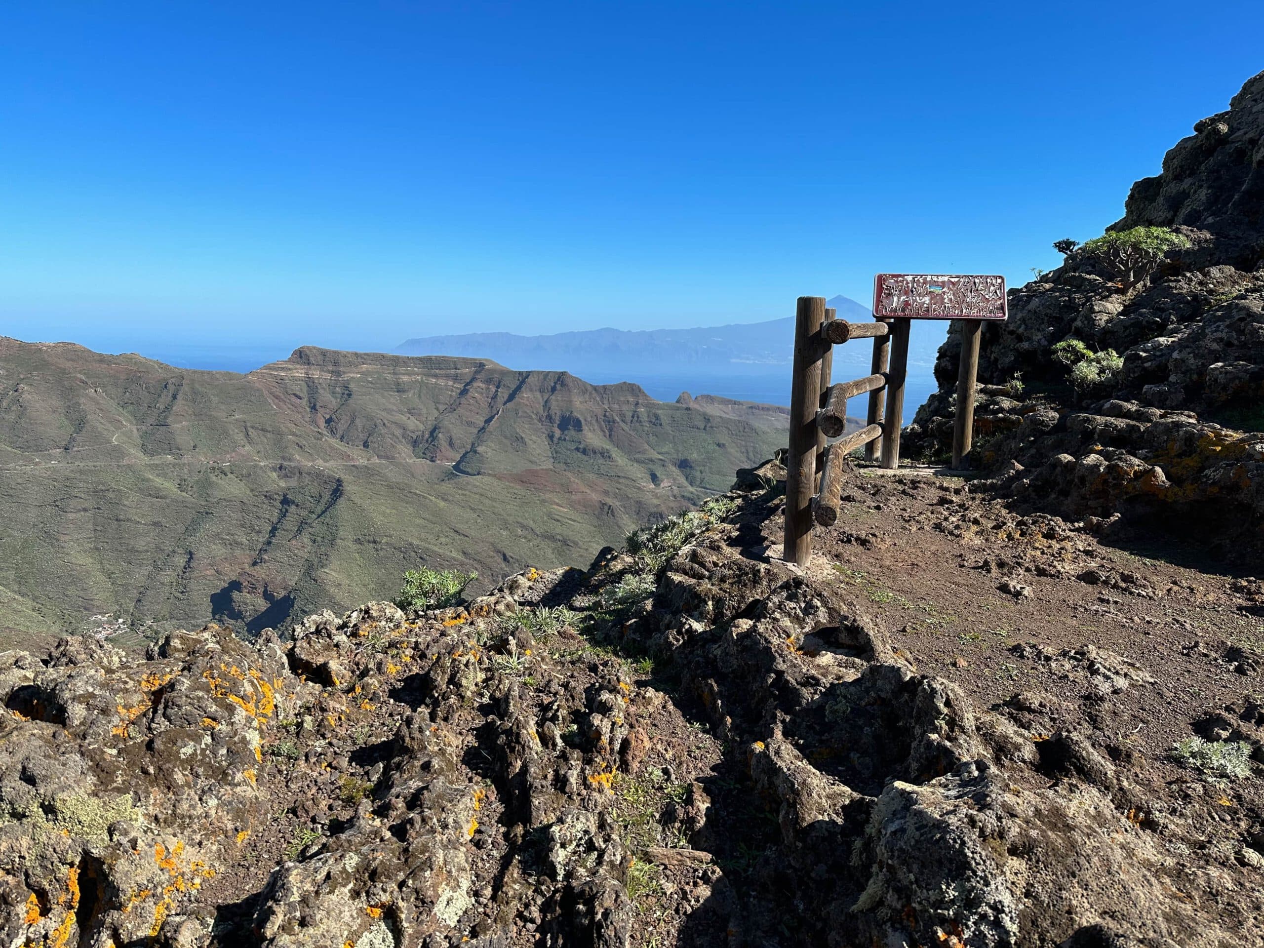 on the Cumbre - magnificent views in all directions