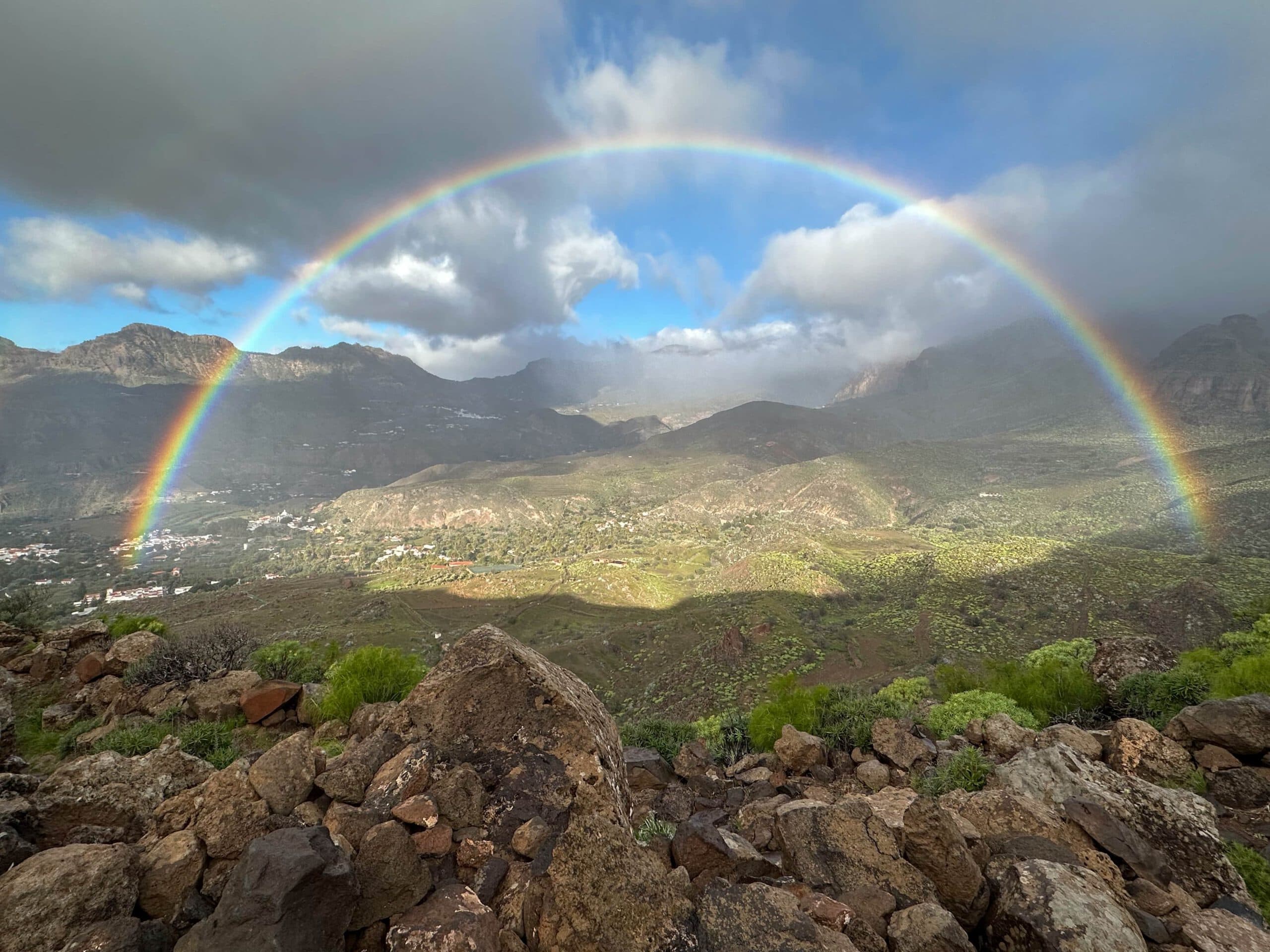 Regenbogen über Santa Lucia de Tirajana