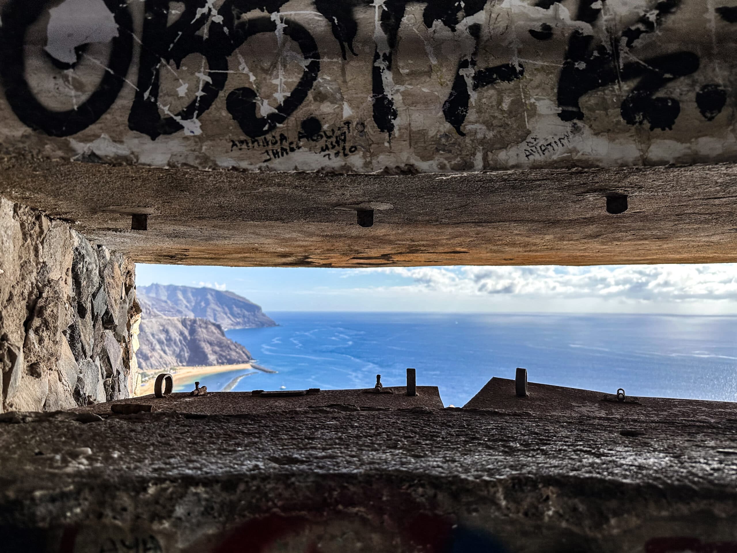Ausblick aus den Schießscharten im Bunker von San Andrés