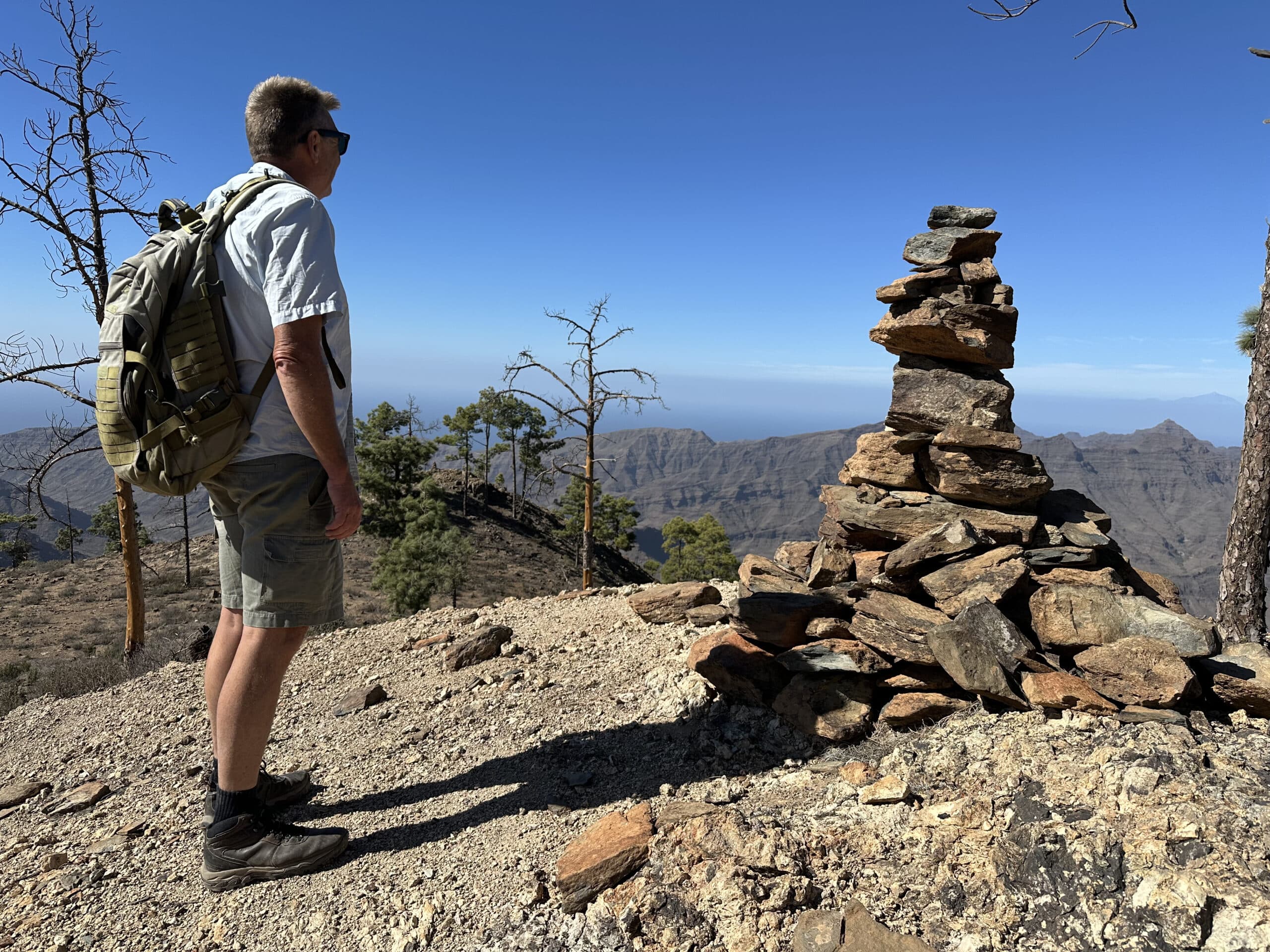 Short summit excursion from the Tauro ridge path