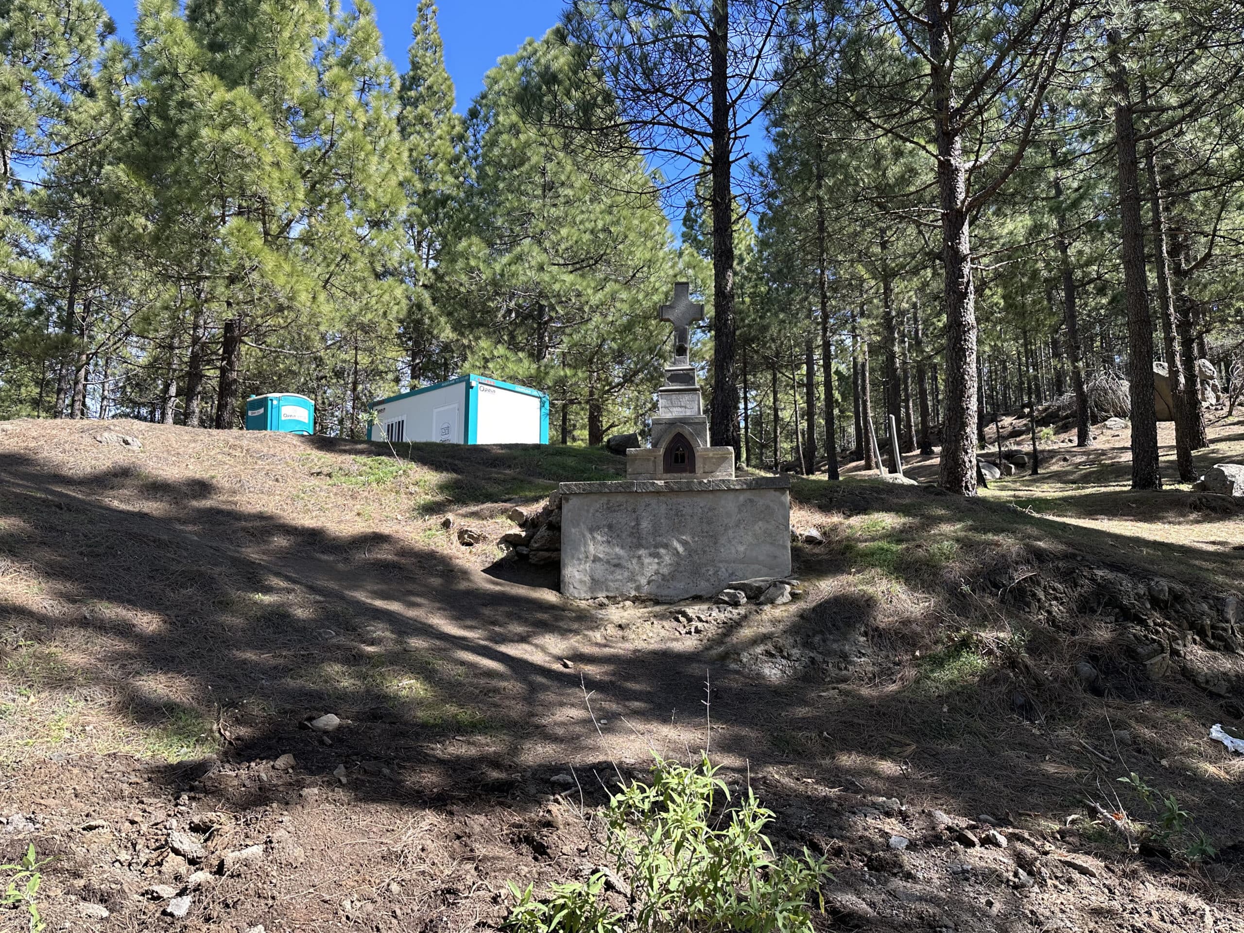 Hiking crossroads on the forest path at the height above the Cuevas de Caballero