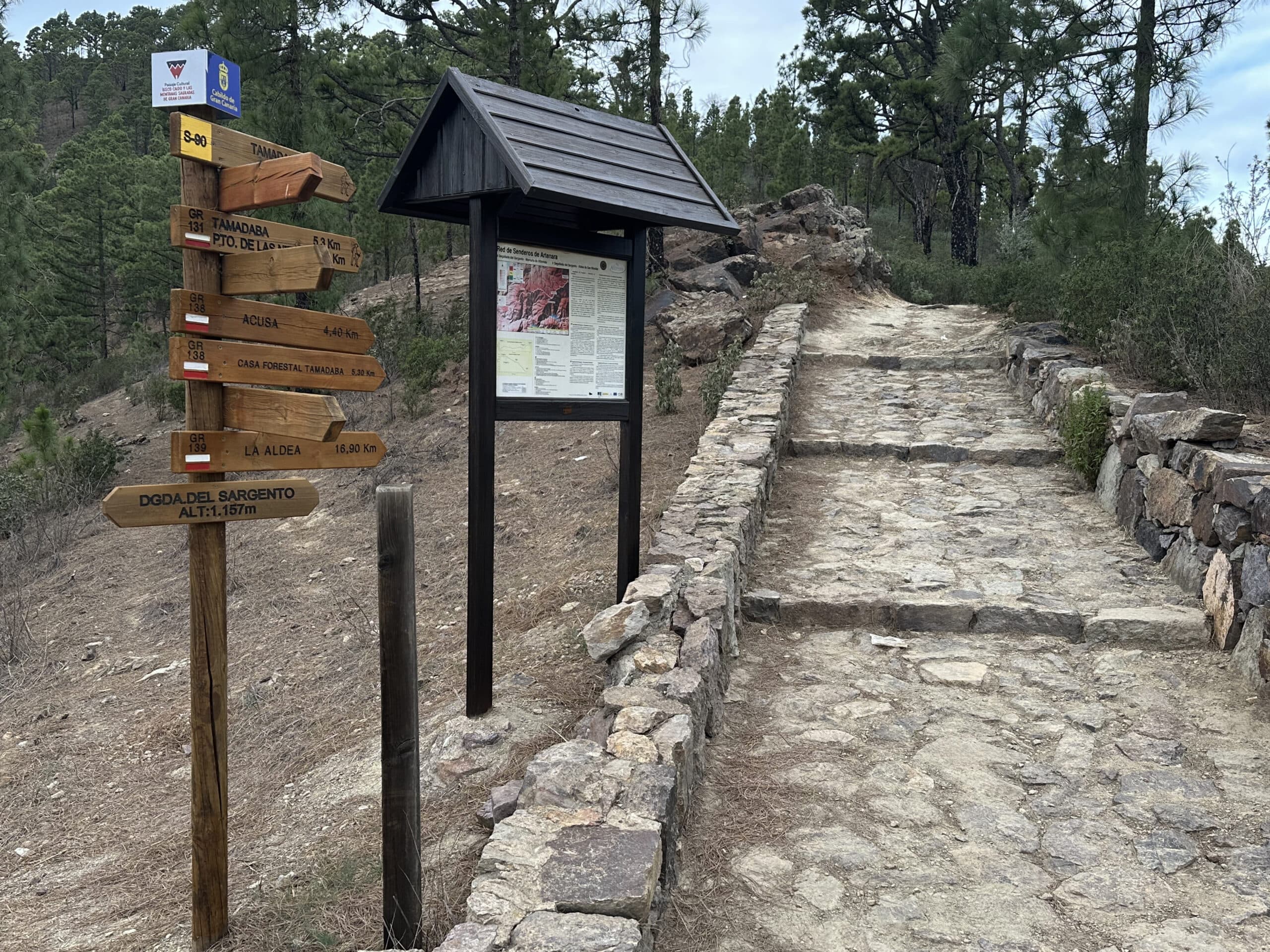 Hiking trail GR-131 towards Tamadaba Nature Park - Mirador del Sargento at 1157 meters altitude