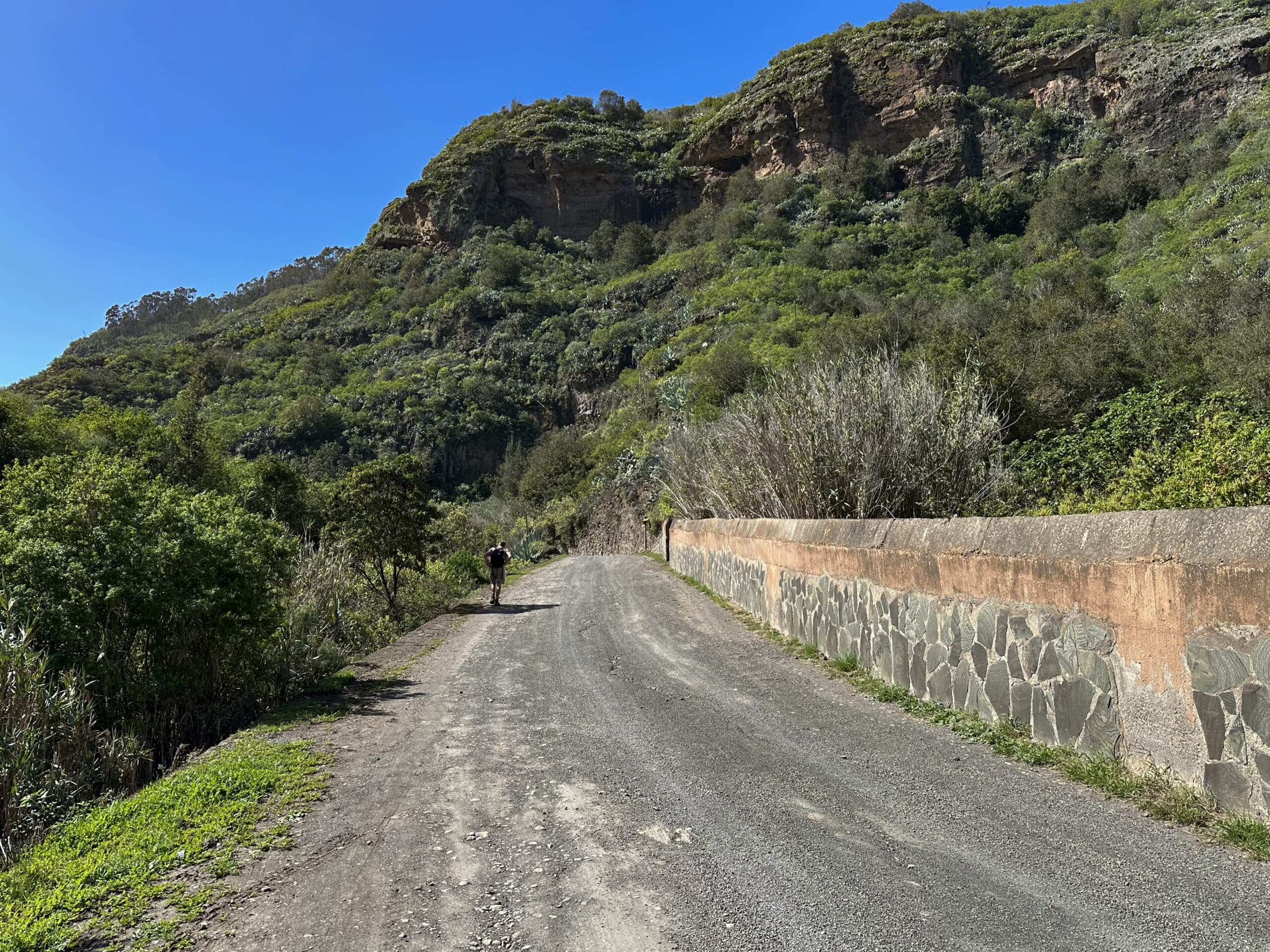 Hiking trail back towards Valsendero on the GC-305