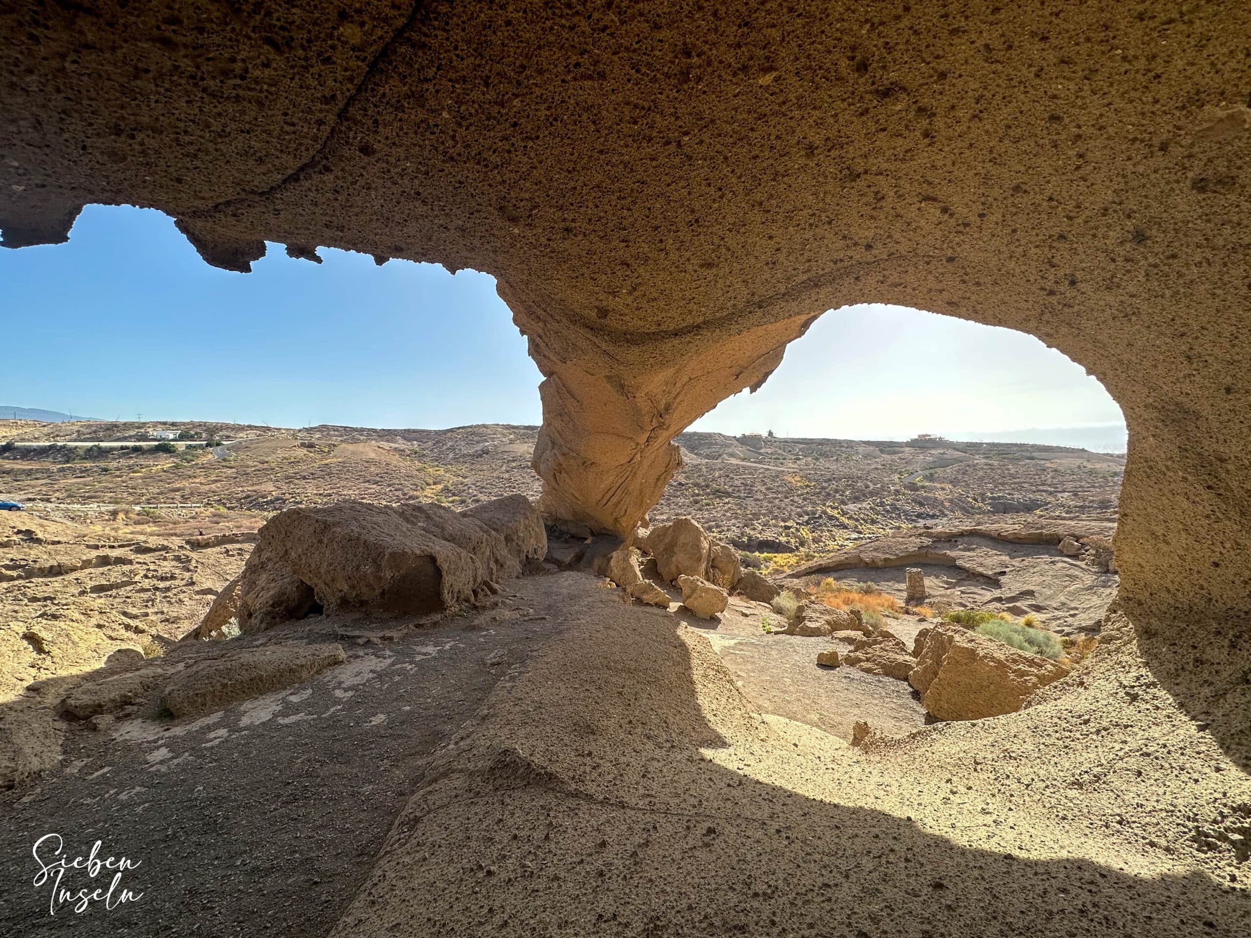 Blick aus dem Arco de Tajao auf die Umgebung