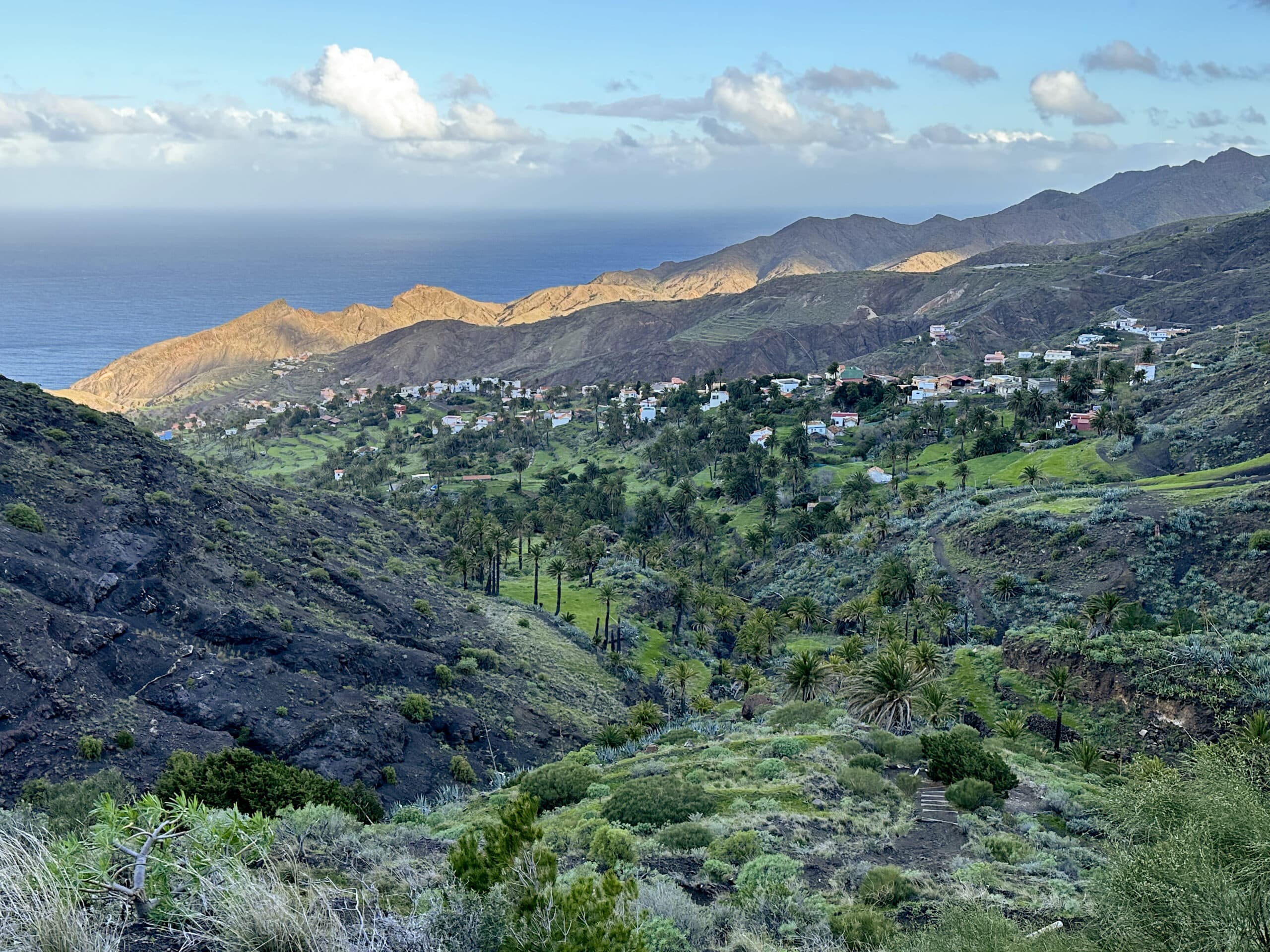 Blick vom Aufstiegs- und Abstiegsweg auf Alojera