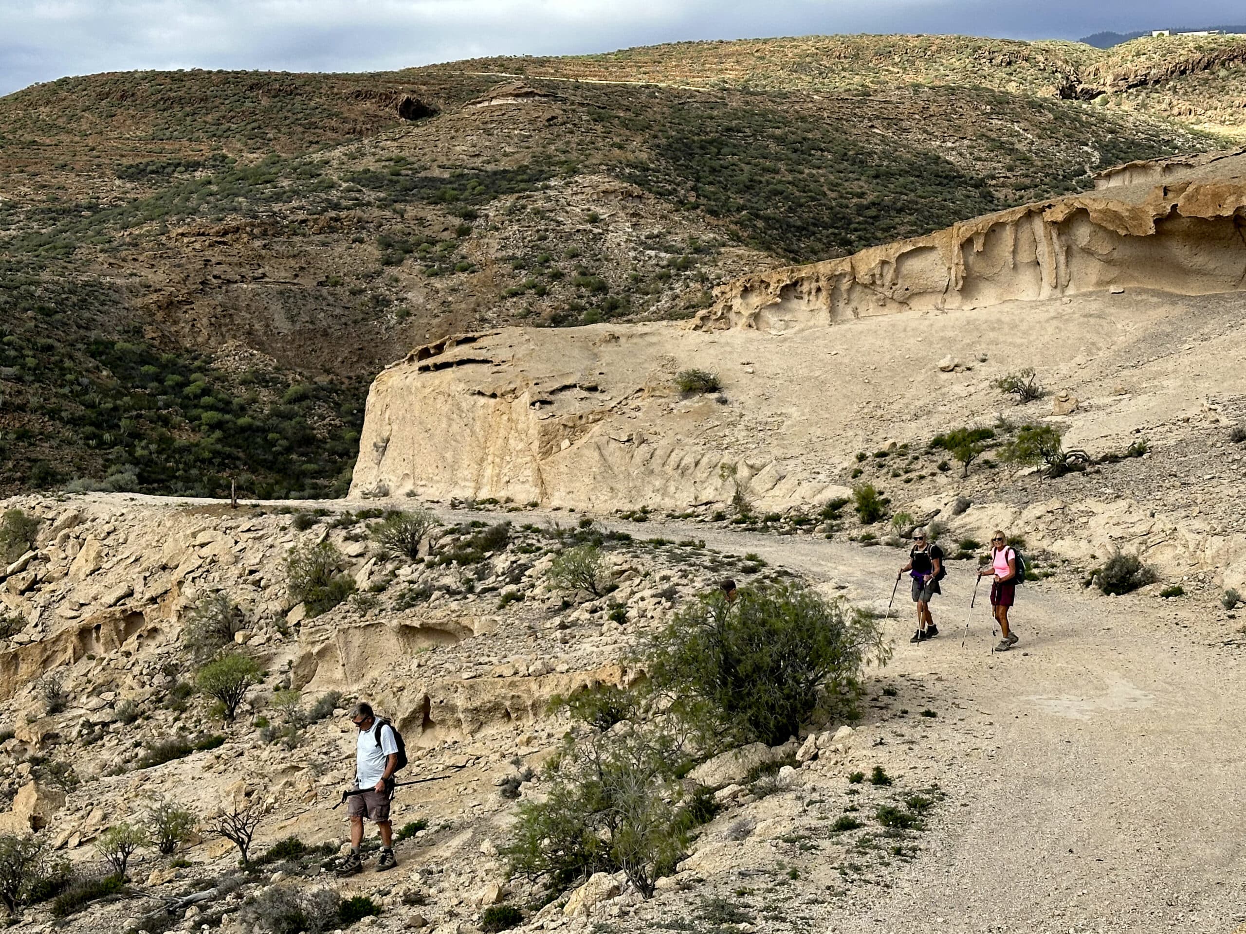 Beginn Abstiegsweg vom Fahrweg in den Barranco de las Monjas