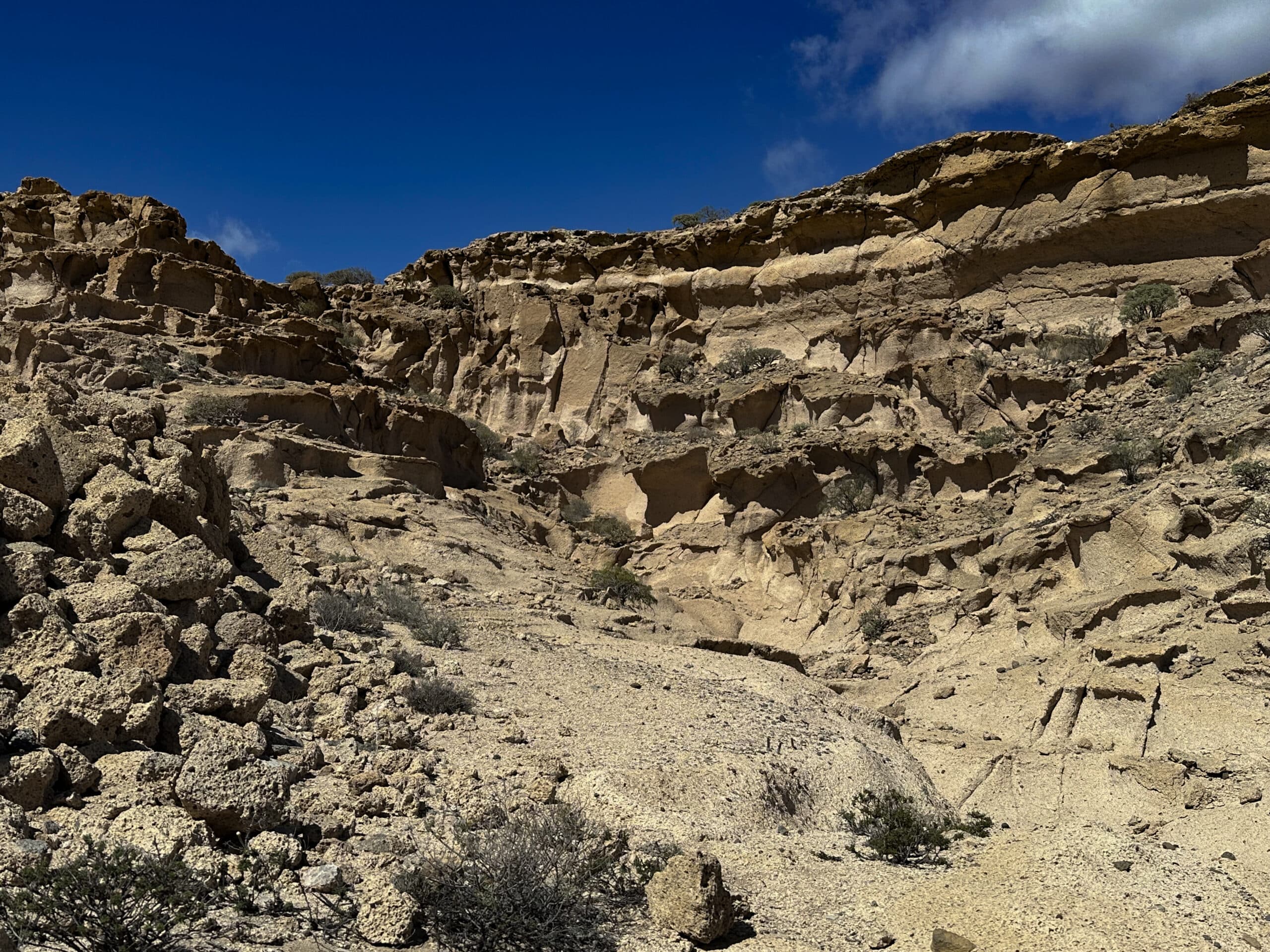 Sandsteinhänge im Barranco de las Monjas