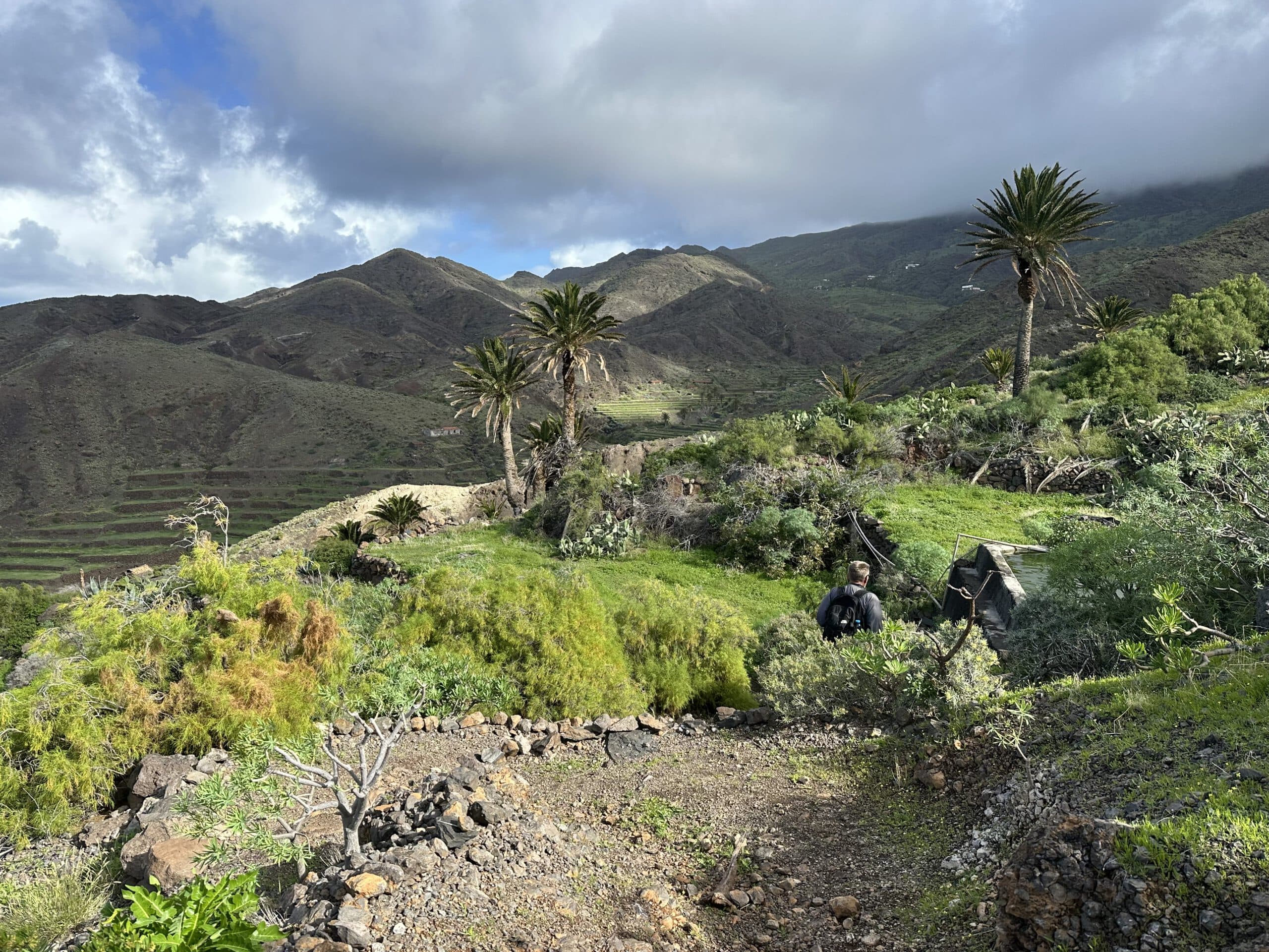 Wanderer auf dem Weg zur Playa del Trigo