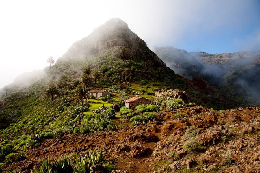 Fascinating circular walk through abandoned villages to Playa del Cabrito