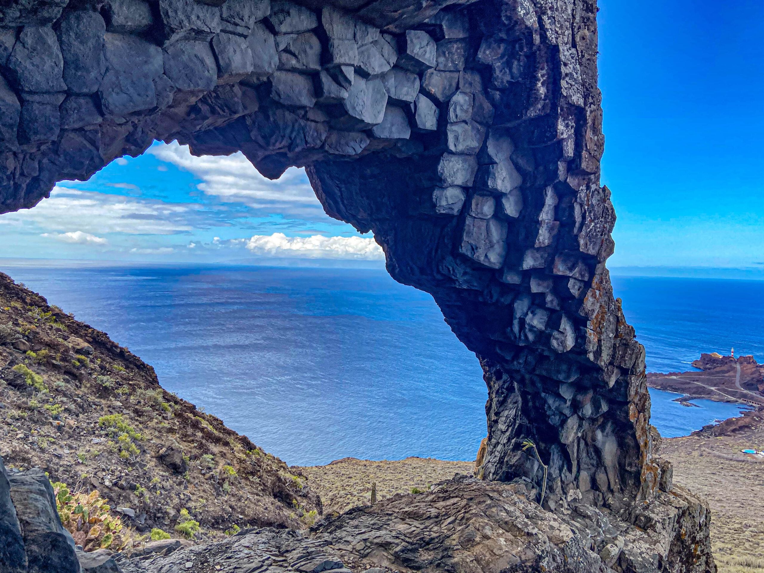 Adventurous hikes in the northern Teno Mountains