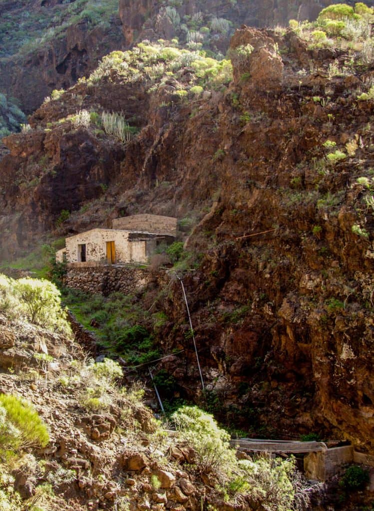 Barranco Natero - edificios antiguos como vestigios de la antigua actividad en el Barranco