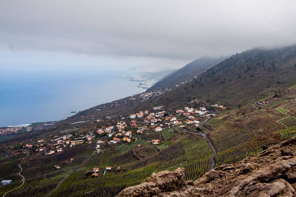 Vista desde las alturas de la costa oeste de La Palma