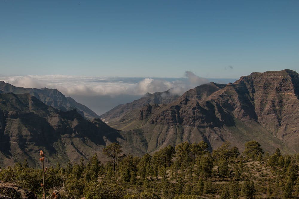 Vista desde las alturas de Inagua por encima de las nubes