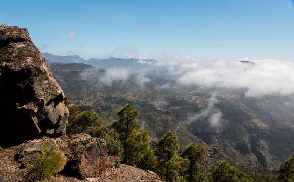 Blick von der Degollada de las Brujas auf den Inselsüden von Gran Canaria