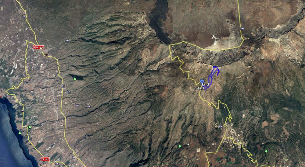 Track Sombrero de Chasna aus der Distanz mit Umgebung - Caldera Rand und im Süden Vilaflor