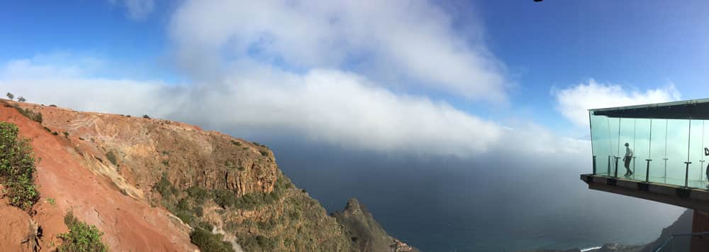 Panorama - Mirador Abrante mit umliegenden Felswänden