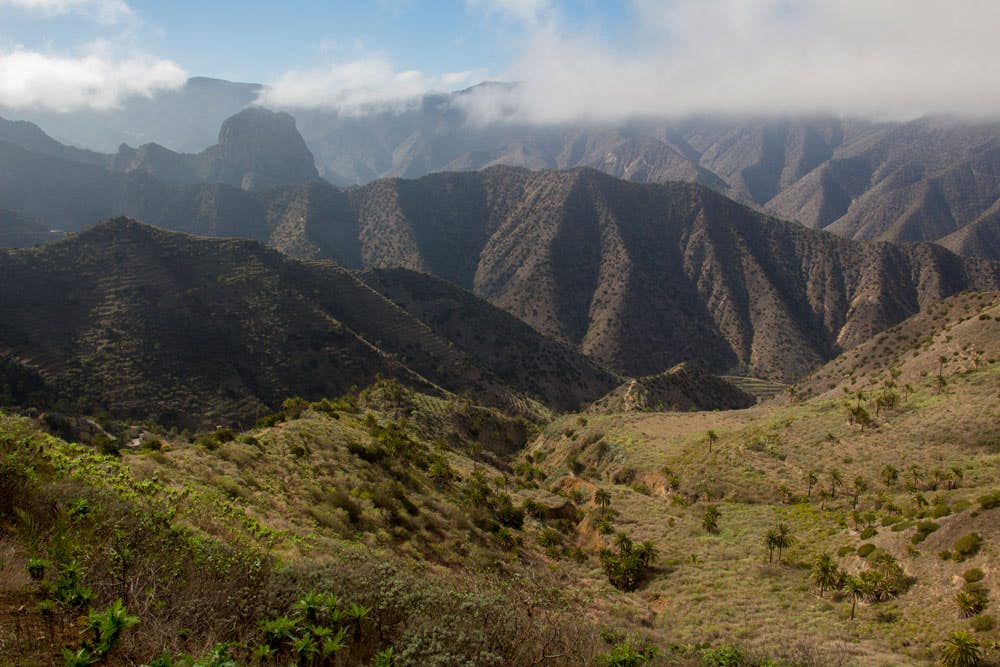 Die Höhenzüge um Tamargada mit dem Roque El Cano