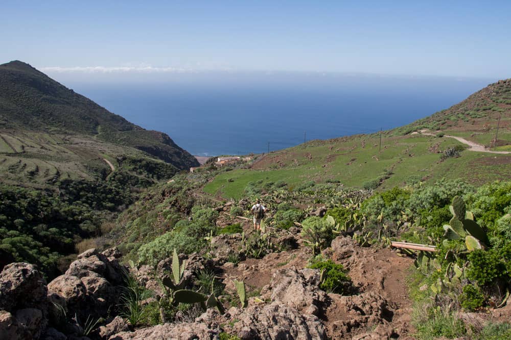 Abstieg von Teno Alto auf einem Wanderweg am Barranco