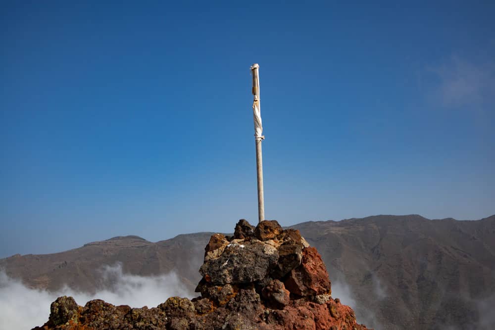 Cumbre en el sendero de los Carrizales