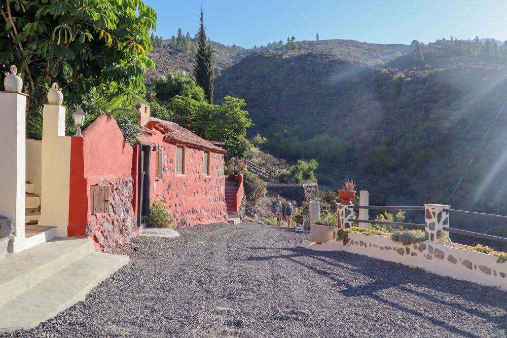 Calle del pueblo Las Escuelas en El Jaral