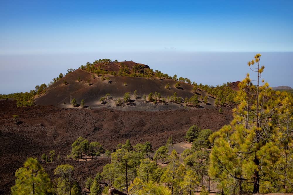 Blick von der Montaña las Cuevitas auf die Montaña de la Corredera