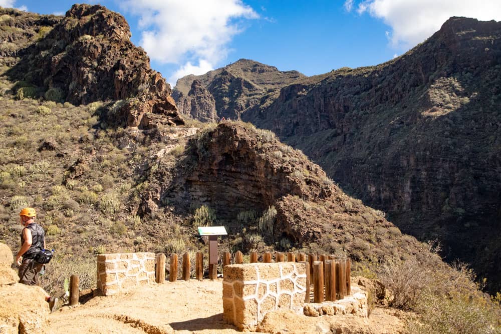 Mirador y área de descanso