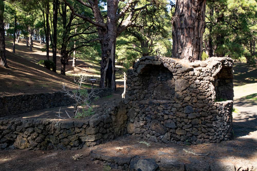 Zonas de barbacoa en el área de descanso de la Hoya del Morcillo