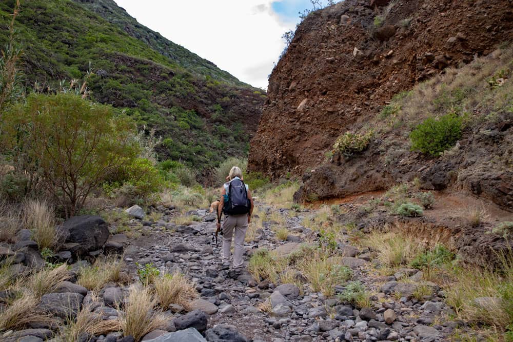 Wandern im Barrancobett