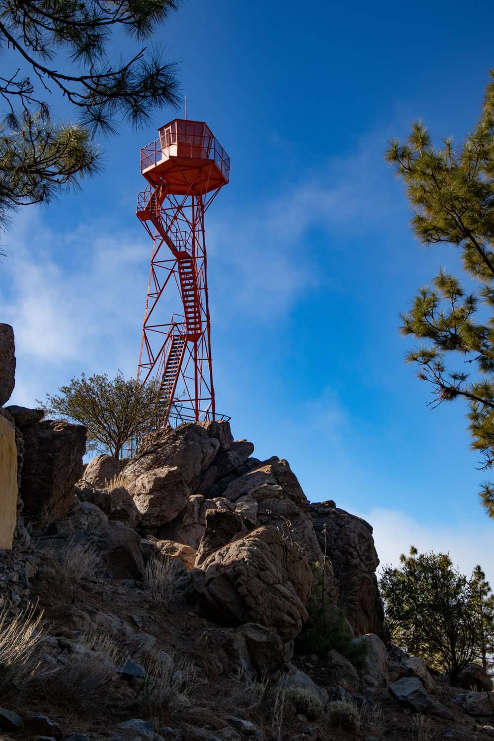 Torre de fuego - Montaña el Cedro