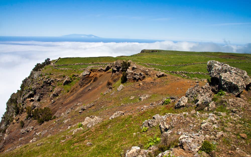 hiking trail at the break-off edge