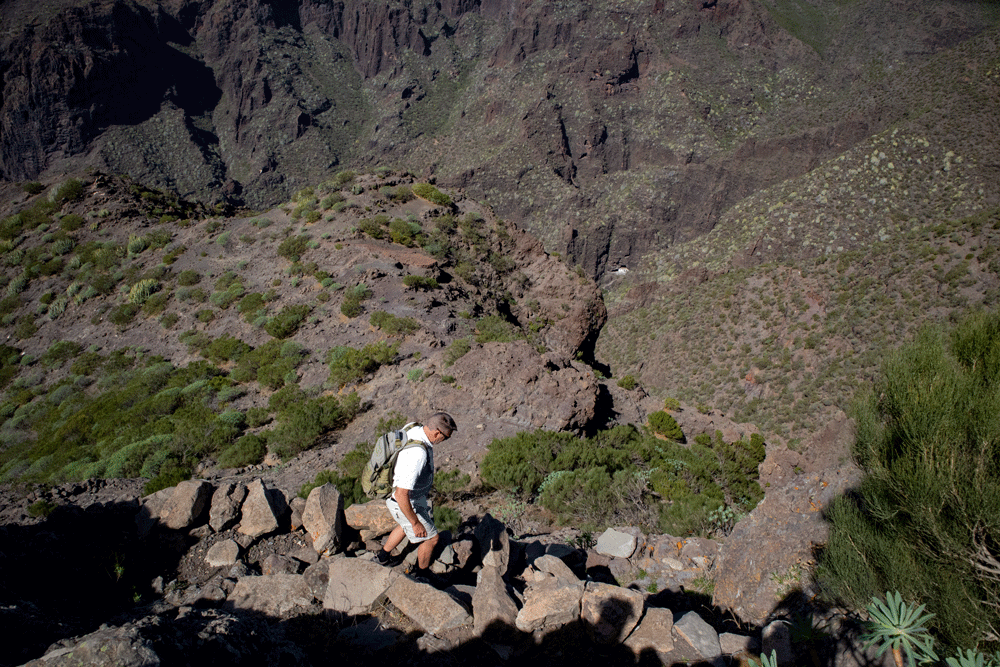 descent Risco Blanco - deep down the Barranco Natero