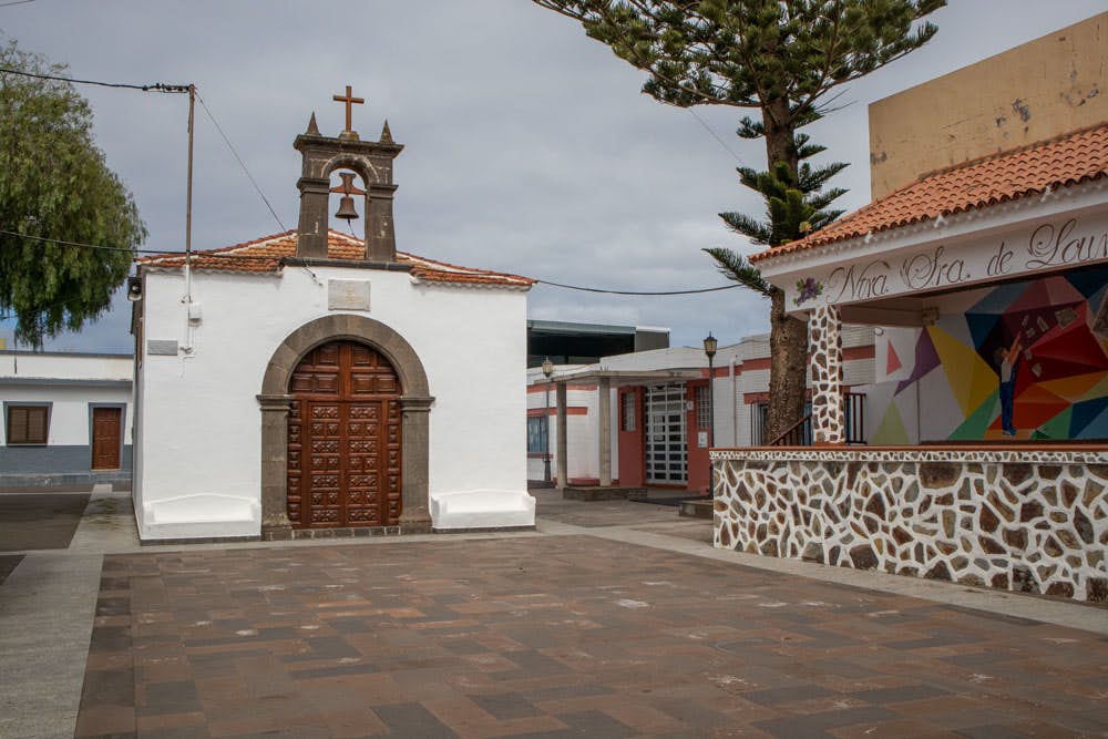 church and square in La Tierra del Trigo