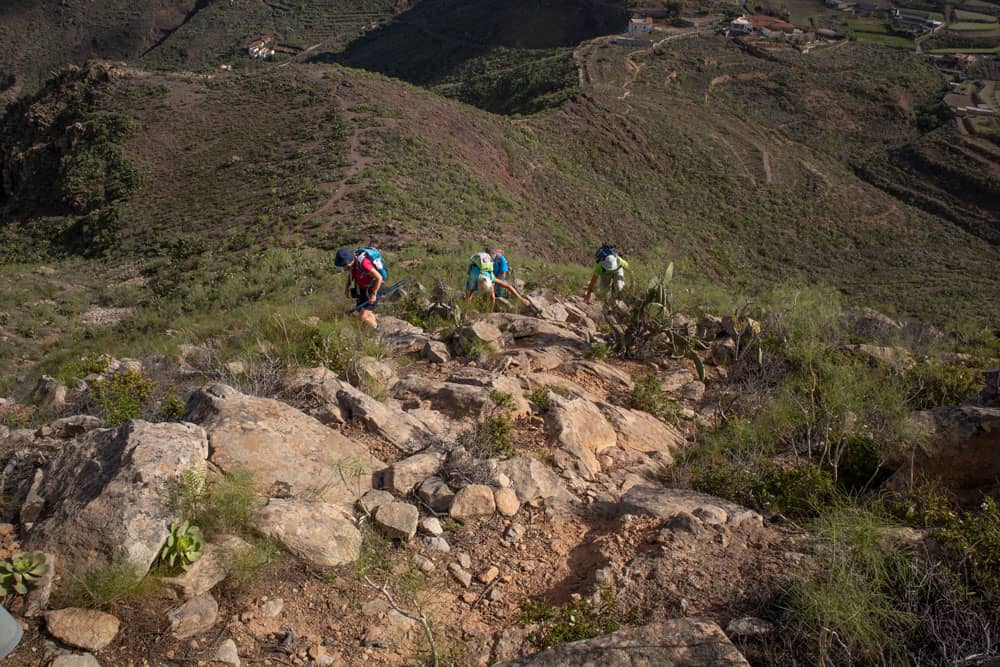 hikers on their way up to the summit of Roque del Jama