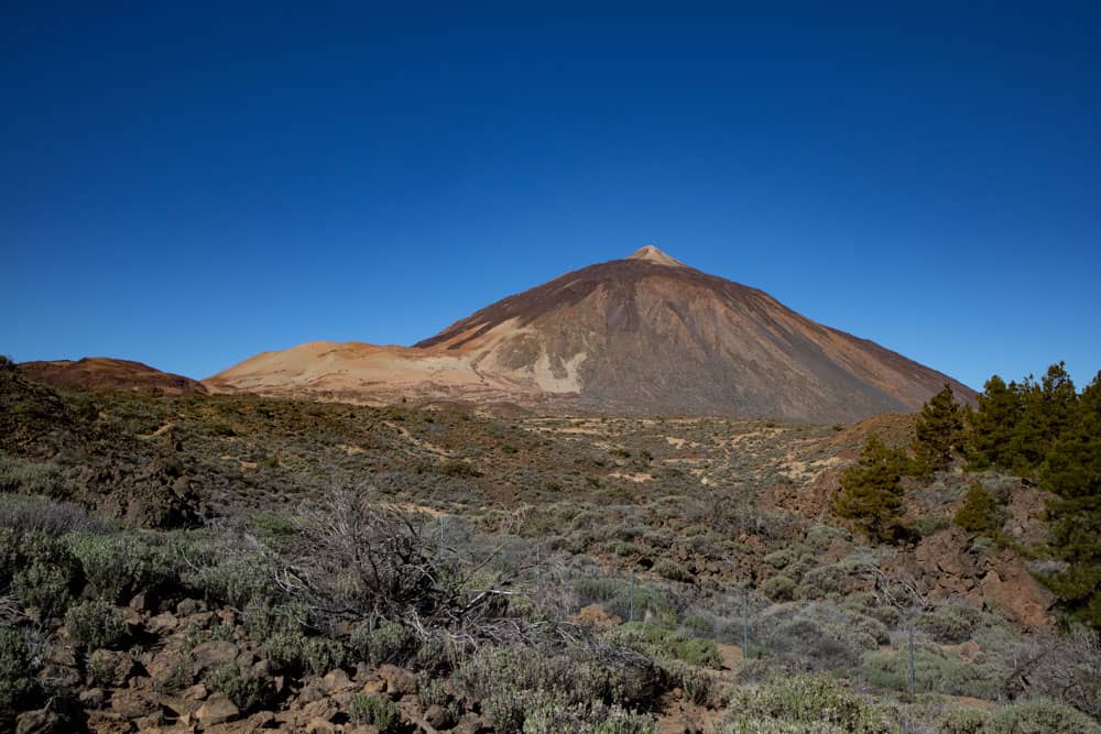 Teide and Montaña Blanca - view from El Portillo