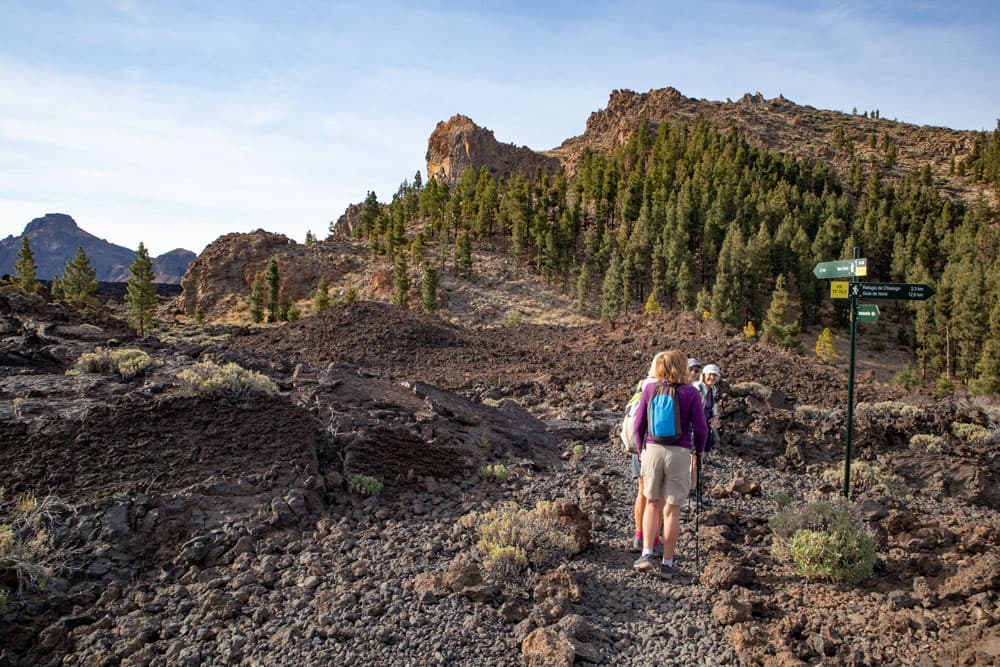 Cruce de senderismo hacia Cañadas y Chirche