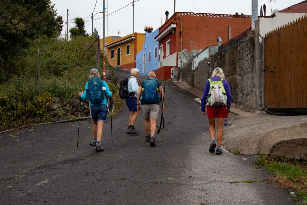 Hiking trail through small villages - Fuente La Vega
