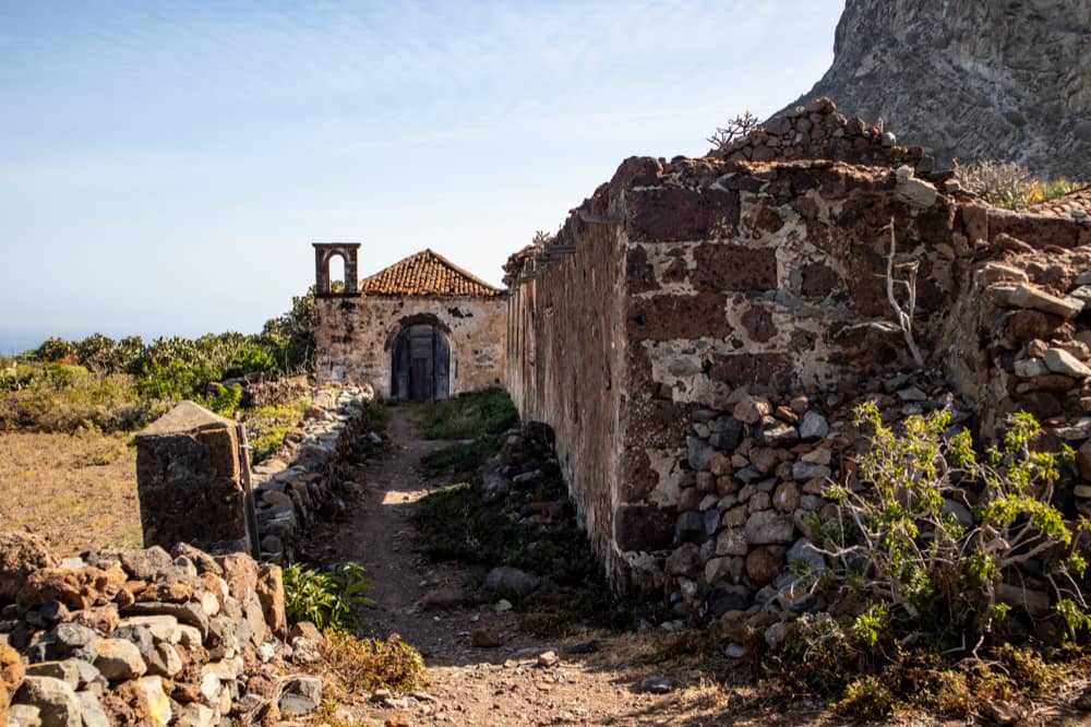 Hiking trail in the hamlet of Las Palmas