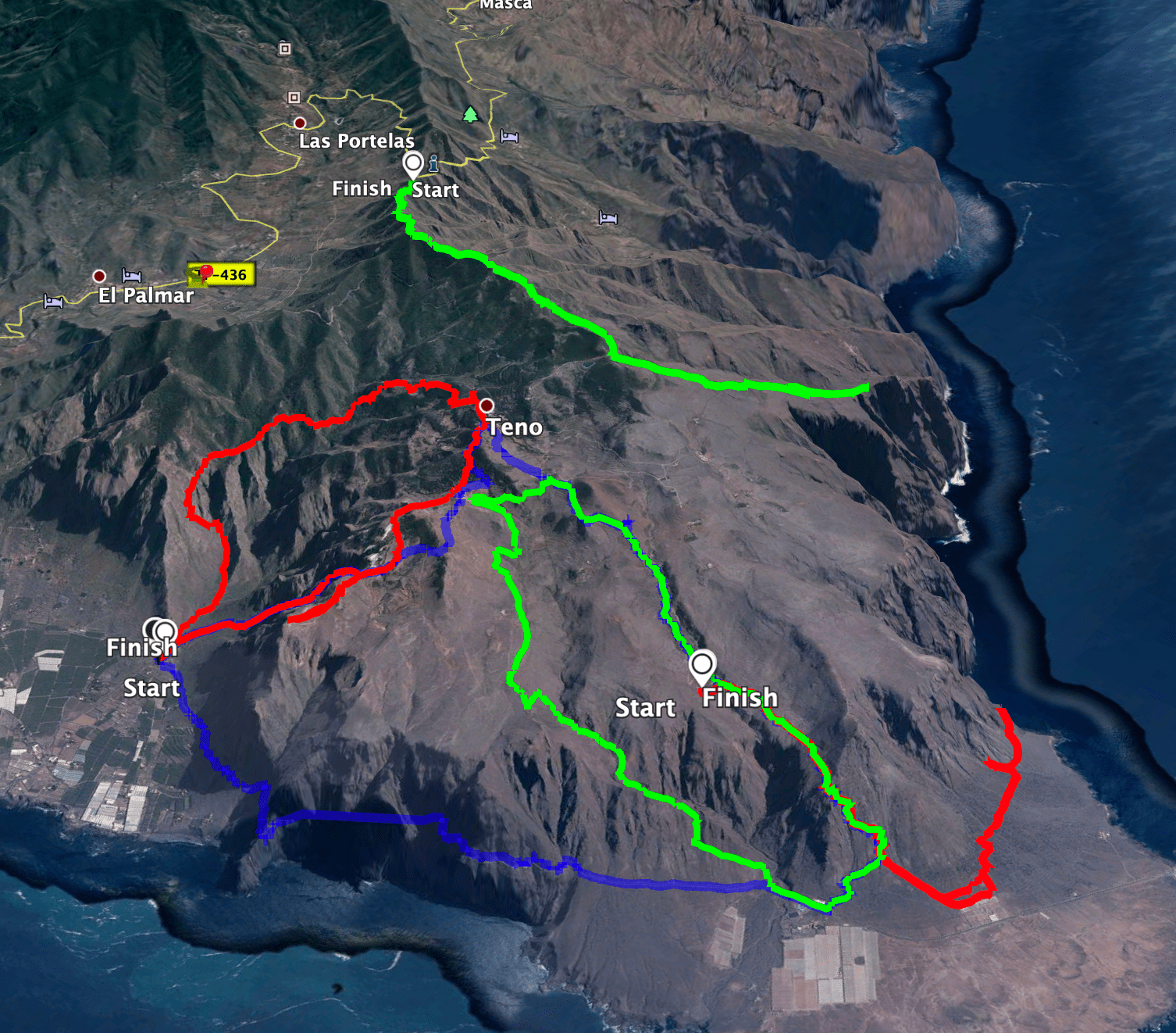 Trayectos de algunas excursiones en las montañas del norte de Teno - verde en el centro (la excursión circular) rojo en el fondo (excursión a la puerta de la roca)