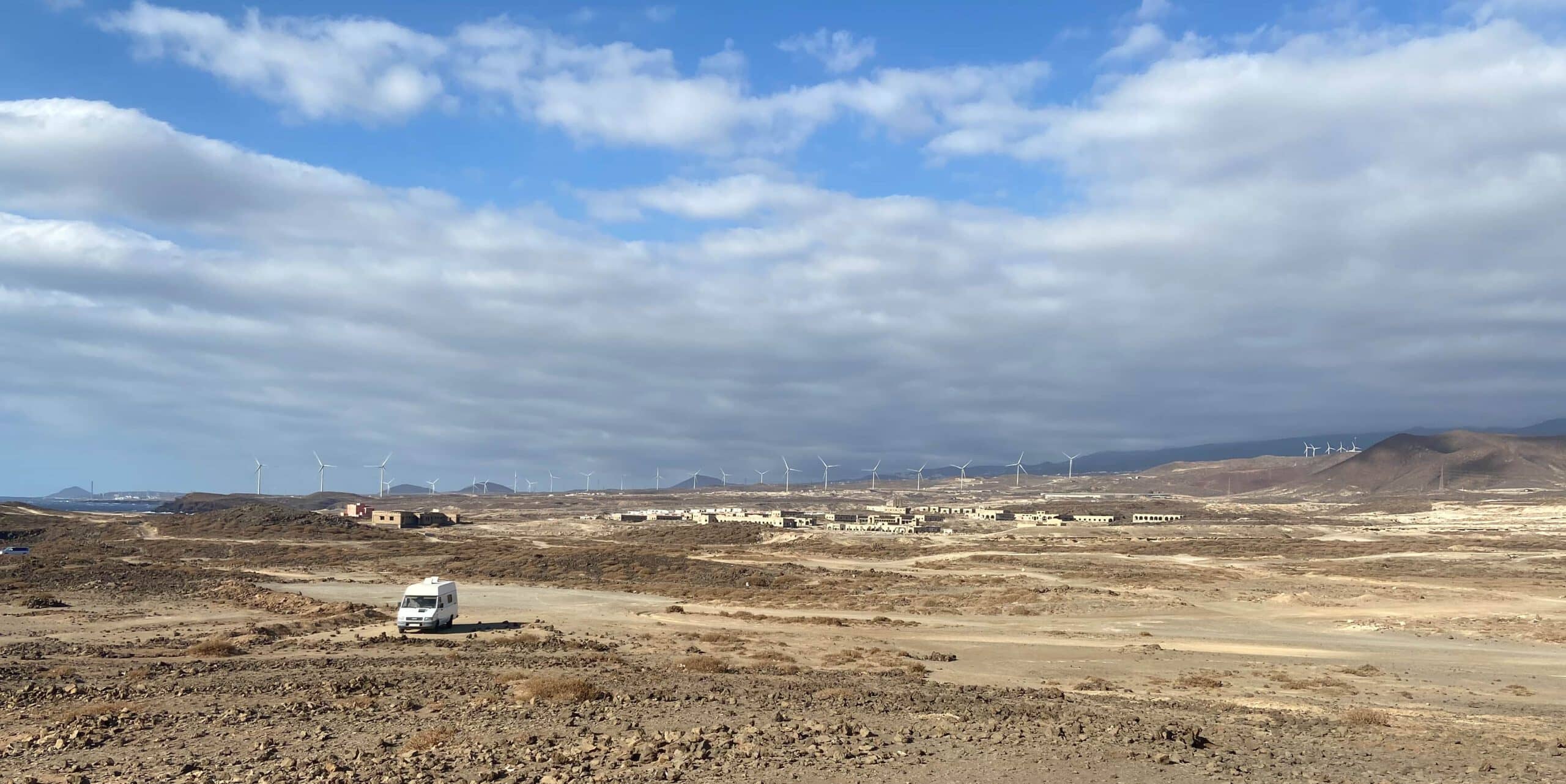 Vista de la "ciudad fantasma" de Abades